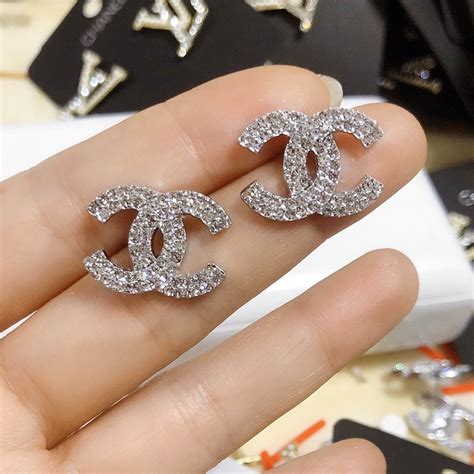 aretes inspirados en chanel|Chanel joyas.